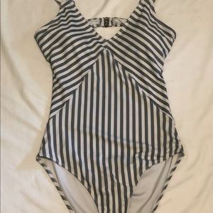 Cupshe, Medium gray & white striped one piece